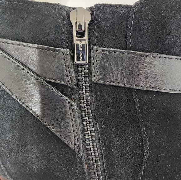 COLE HAAN MINNA BLACK SUEDE SIDE ZIP MINNA ANKLE BOOTIE SIZE 8.5 - Picture 13 of 16